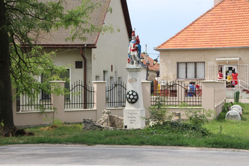 tallos-szent-florian-szobor (2)