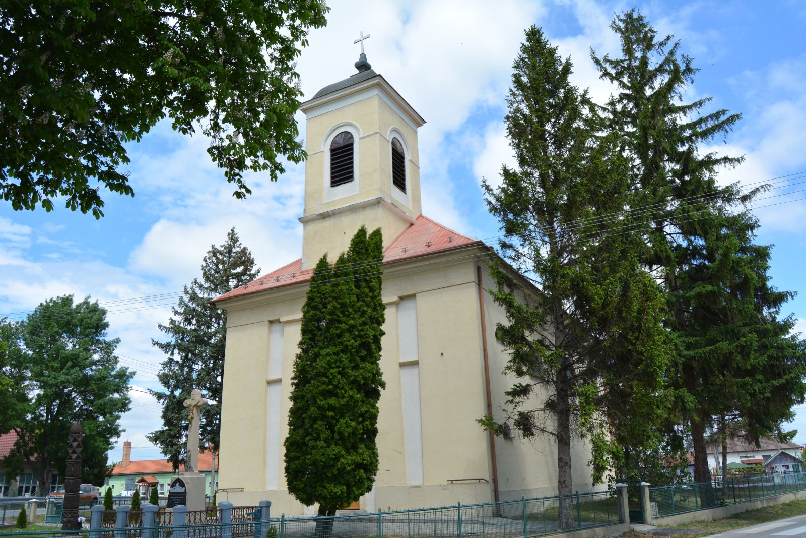 kiralyrev-katolikus-templom (9)