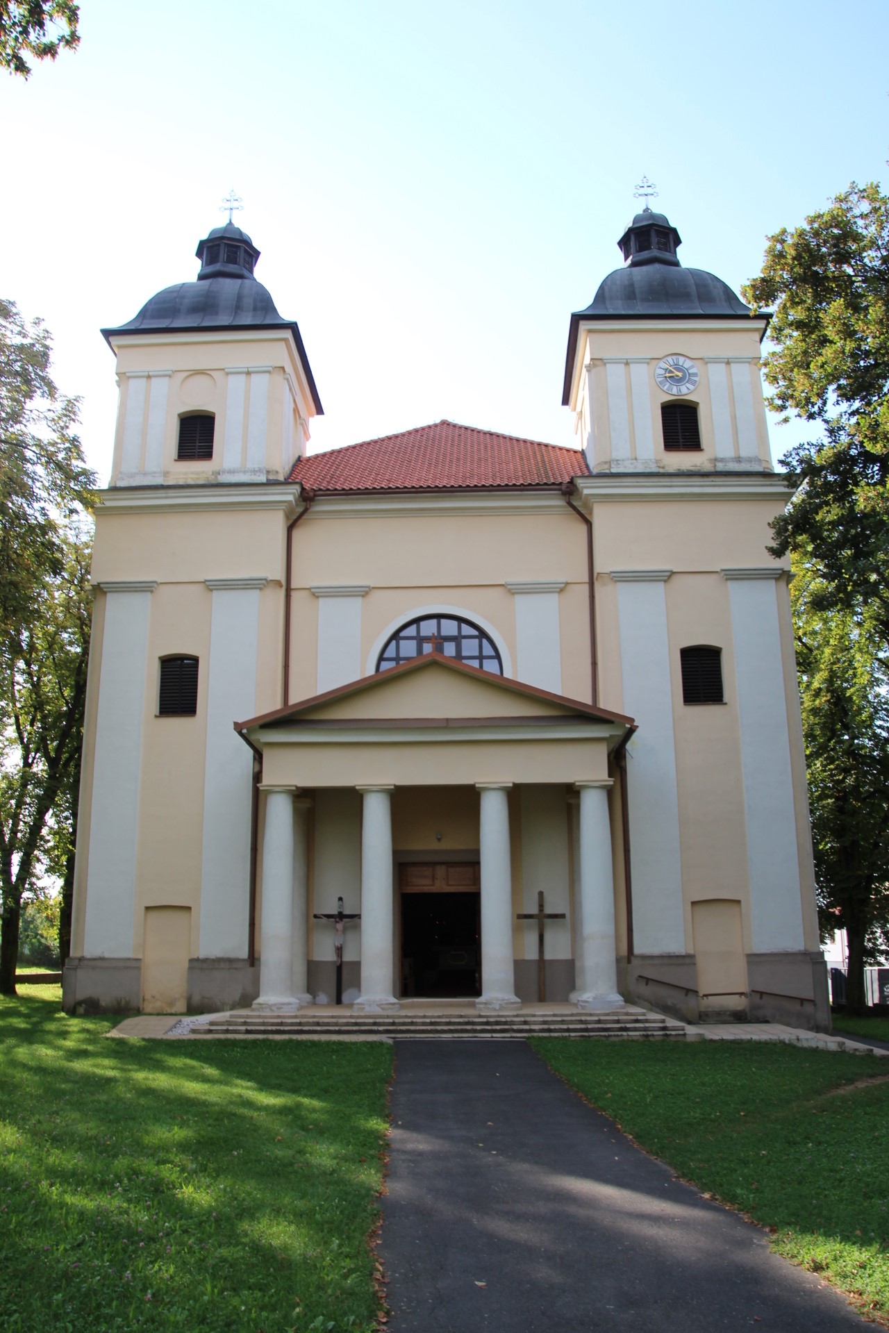gacs-katolikus-templom (4)